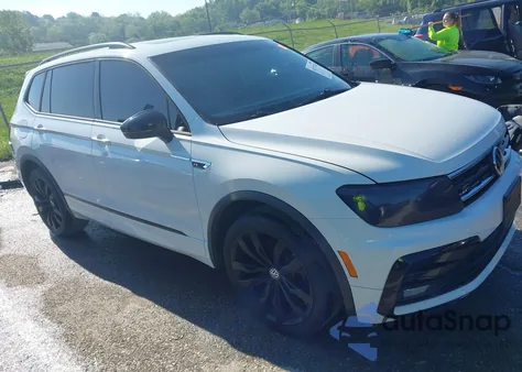 2020 Volkswagen Tiguan 2.0T Se/2.0T Se R-Line Black/2.0T Sel z USA, uszkodzony, nr VIN 3VV3B7AX9LM088867